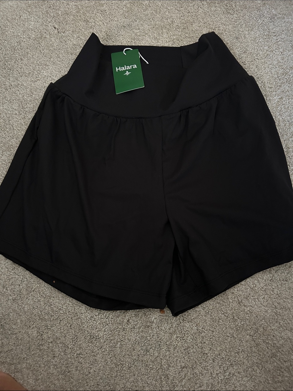 HALARA NWT Black High-Waist Women’s Athletic Shorts M
